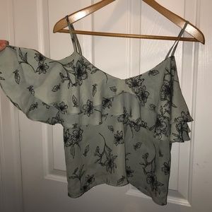 Flowy floral top!